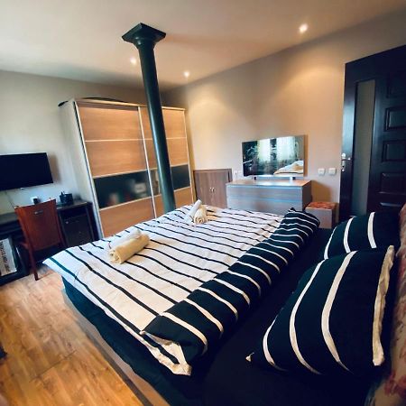 Opera Apartment Tiflis Dış mekan fotoğraf